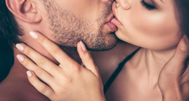 Названы четыре венерических заболевания, передающихся при поцелуе