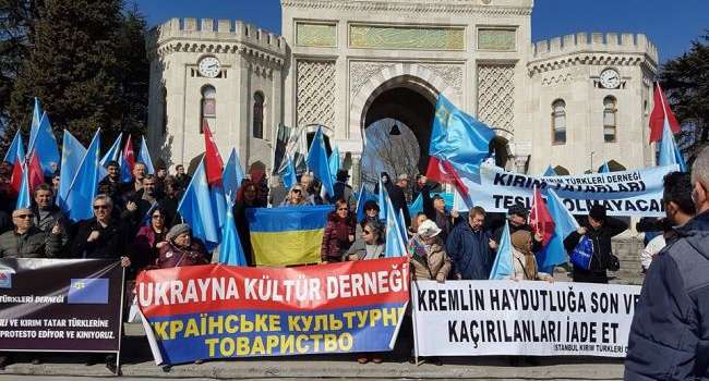 В Турции был проведен митинг против незаконной аннексии Россией Крыма