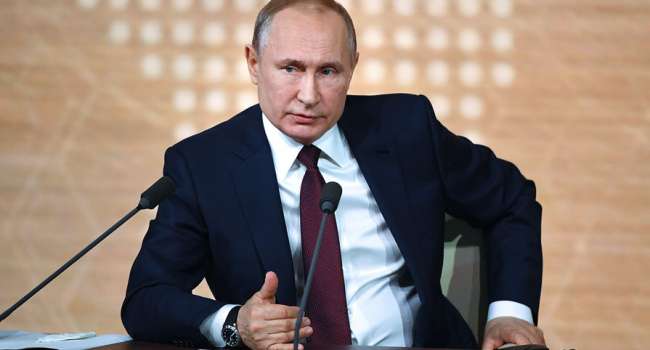 Запрос на царя остался: россияне по-прежнему хотят видеть во главе страны руководителя с сильной рукой 