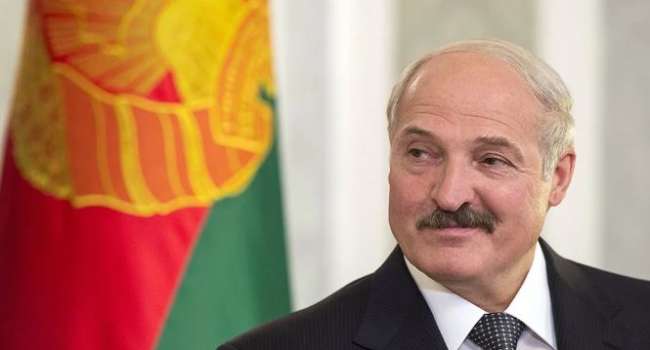 «Получать в свой адрес ругань и плевки»: политолог объяснил, когда Москва может прекратить все контакты с Лукашенко