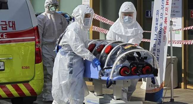 «Диверсия с применением биологического оружия»: военный эксперт выдвинул собственную версию появления коронавируса