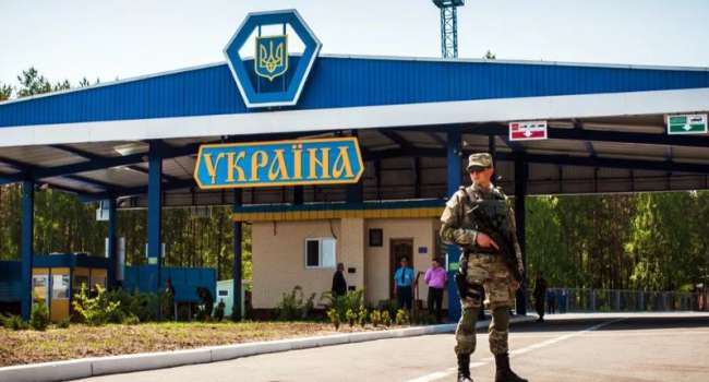 «Смогут вернуться обратно»: с 1 марта украинцам необходим загранпаспорт для пересечения границы с Россией