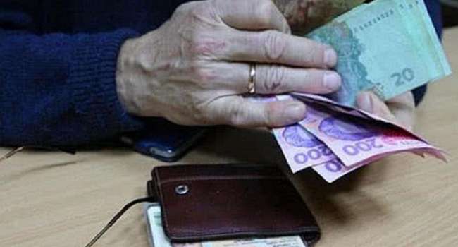«Пенсии для украинцев старше 80 лет могут вырасти на 700 гривен»: В Кабмине заверили, что индексацию обязательно проведут, только не в марте, а в сентябре