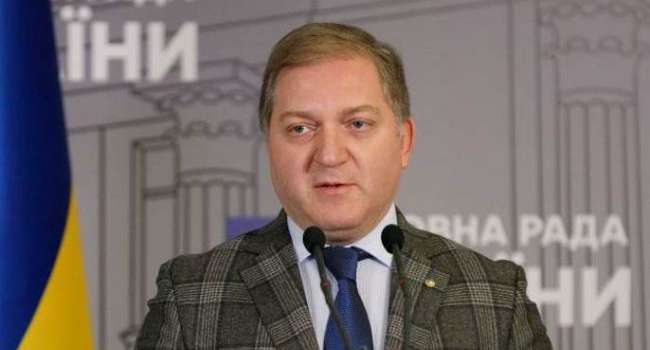 Коронавирус уже в Киеве? Переносчиком инфекции может быть депутат «ОПЗЖ», прилетевший из Франции