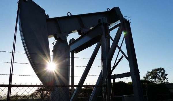 Нефть на мировых рынках резко подешевела: в чем причина Нефть на мировых рынках резко подешевела: в чем причина