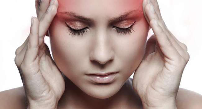 Медики рассказали, когда головная боль является симптомом серьезного заболевания
