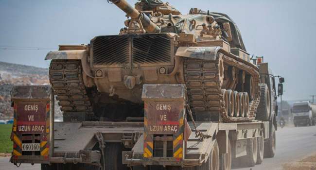 Эрдоган ввел крупный военный конвой на территорию провинции Идлиб