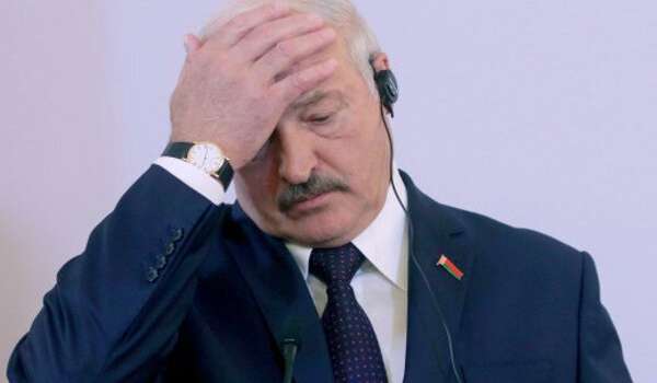 Лукашенко подхватил коронавирус? В Беларуси бьют тревогу