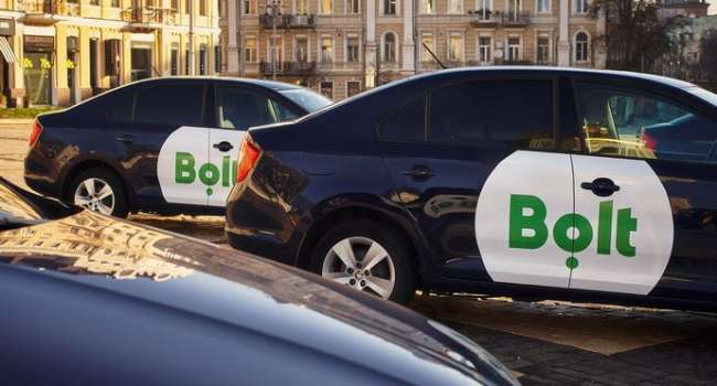 В Киеве службы такси BOLT и UBER будут подвозить медработников на работу и с работы