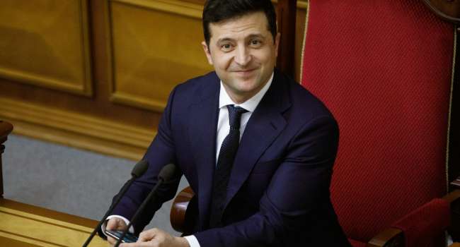 Бутусов: У мамы Зеленского сын - мультимиллионер, обеспечивший ее потребности. Но при этом президент не сделал ничего, чтобы помочь остальным украинским пенсионерам Бутусов: У мамы Зеленского сын - мультимиллионер, обеспечивший ее потребности. Но при этом президент не сделал ничего, чтобы помочь остальным украинским пенсионерам