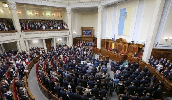Рада не спешит прислушиваться к призыву Минздрава: на введение режима ЧС нет голосов Рада не спешит прислушиваться к призыву Минздрава: на введение режима ЧС нет голосов