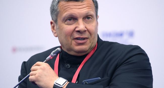 «Родину я как раз люблю»: Соловьев отреагировал на шутку команды КВН о его недвижимости за границей «Родину я как раз люблю»: Соловьев отреагировал на шутку команды КВН о его недвижимости за границей