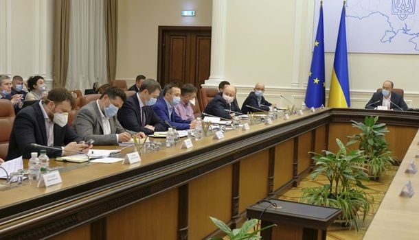 СМИ: правительство готовится ввести по всей стране режим ЧС СМИ: правительство готовится ввести по всей стране режим ЧС