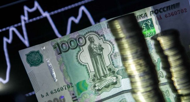 Блогер: На фоне падения нефтяных котировок без внимания осталось снижение цен на газ. Между тем нефть и газ - это главные источники наполнения бюджета РФ Блогер: На фоне падения нефтяных котировок без внимания осталось снижение цен на газ. Между тем нефть и газ - это главные источники наполнения бюджета РФ