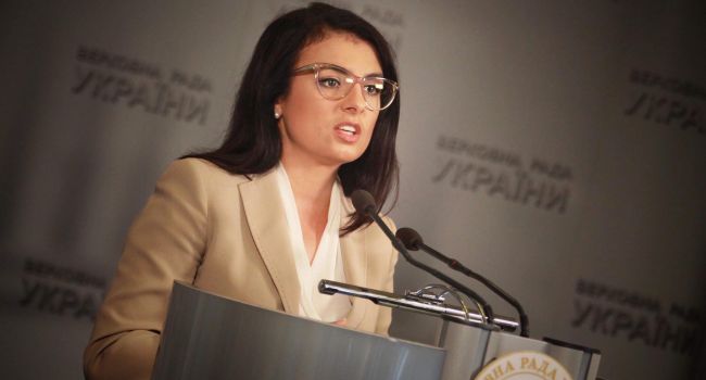 «От того, что я слышу, у меня буквально волосы дыбом встают»: Войцицкая сообщила о катастрофической ситуации с обеспечением украинских больниц и медперсонала «От того, что я слышу, у меня буквально волосы дыбом встают»: Войцицкая сообщила о катастрофической ситуации с обеспечением украинских больниц и медперсонала