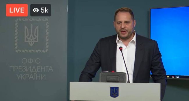 Смолий: Ермак все больше топит Зеленского, а команда власти все больше топит Украину Смолий: Ермак все больше топит Зеленского, а команда власти все больше топит Украину