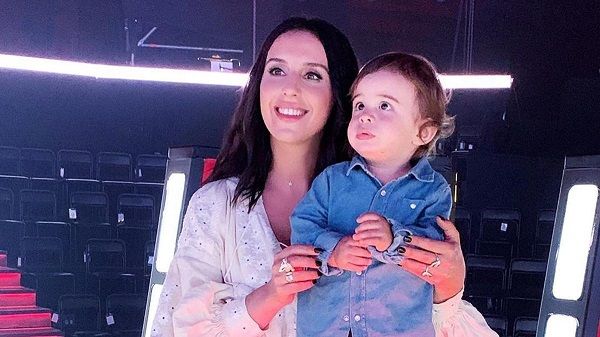 «Эмоционально очень тяжело»: беременная Джамала рассказала, что ее утешает на карантине и как она его переживает 