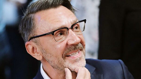 Сергей Шнуров признался, что хотел бы пойти в Госдуму и заразить депутатов коронавирусом Сергей Шнуров признался, что хотел бы пойти в Госдуму и заразить депутатов коронавирусом