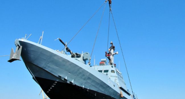 «ВМС ВСУ получит подкрепление»: В Николаеве на воду спустили артиллерийские суда 