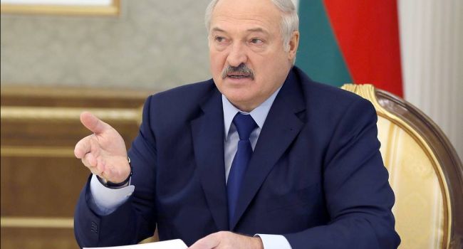 Рецепт от Лукашенко в борьбе с COVID-19: помогают водка, трактор и футбол Рецепт от Лукашенко в борьбе с COVID-19: помогают водка, трактор и футбол