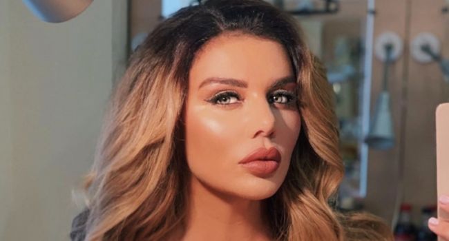 «Развлечения на карантине»: Анна Седокова решила это делать прям в постели «Развлечения на карантине»: Анна Седокова решила это делать прям в постели