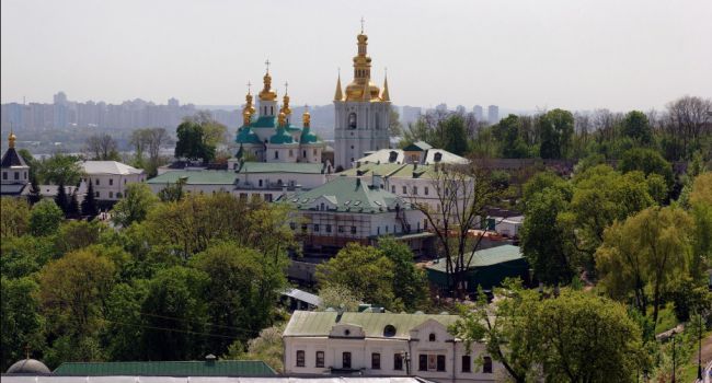Киево-Печерскую лавру официально признано очагом коронавируса в столице Украины Киево-Печерскую лавру официально признано очагом коронавируса в столице Украины