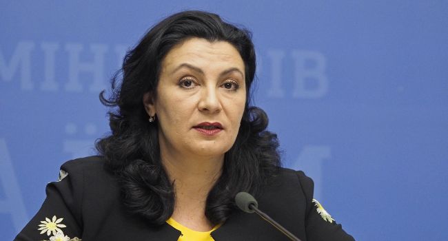 Нардеп: Атаки, направленные против медиков, волонтеров, майдановцев, атака на Черновол - все это часть политики Зеленского по примирению с Москвой