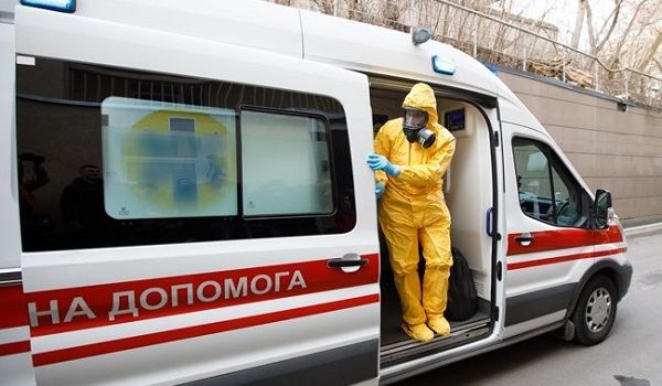 Стало известно, от каких осложнений коронавируса украинцы умирают чаще всего 