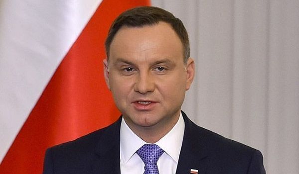 В Польше предложили отменить президентские выборы, продлив сроки Дуды на 2 года 