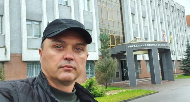 Лапин: Зеленский, являясь Верховным главнокомандующим, предал свое войско. Он закончил в своей голове войну на Донбассе, и не собирается бороться за Крым Лапин: Зеленский, являясь Верховным главнокомандующим, предал свое войско. Он закончил в своей голове войну на Донбассе, и не собирается бороться за Крым