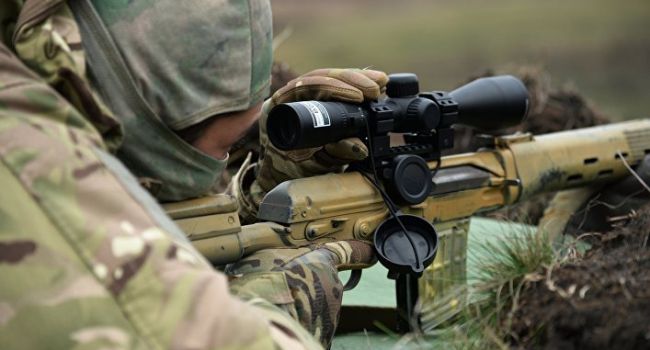Пуля вражеского снайпера пронзила бойца ВСУ на Донбассе. ООС ответили из всех имеющихся сил и средств 
