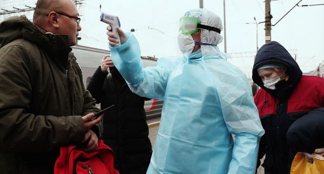 «Более 52 тысяч инфицированных»: В Москве паника из-за резкого роста заболевших коронавирусом людей