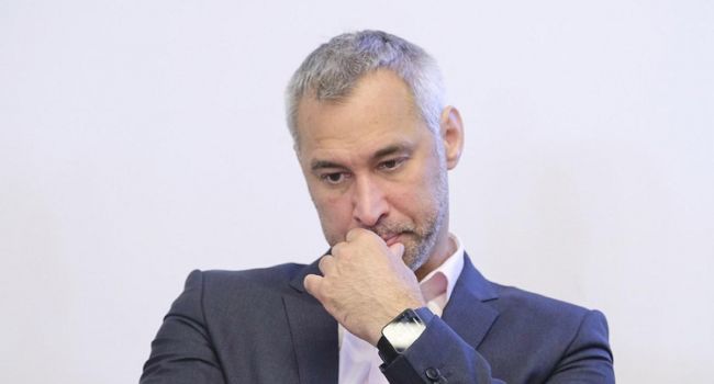 Рябошапка: Может возникнуть ситуация, когда украинцы захотят сменить президента, и напомнят ему его же слова - нет результата, значит, освобождай место Рябошапка: Может возникнуть ситуация, когда украинцы захотят сменить президента, и напомнят ему его же слова - нет результата, значит, освобождай место