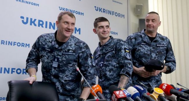 Освобожденные из плена РФ бойцы ВМС ВСУ получили статус УБД 