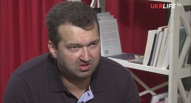 Политолог: Украинское правительство решило на официальном уровне заниматься торговлей людьми, даже не понимая, какие солидные иски им могут выкатить Политолог: Украинское правительство решило на официальном уровне заниматься торговлей людьми, даже не понимая, какие солидные иски им могут выкатить