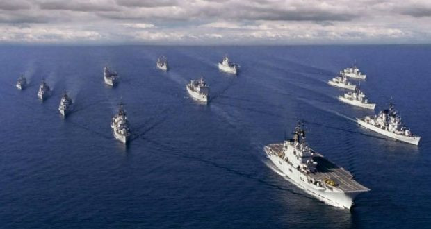 «Будет война против РФ?»: Вооруженные «до зубов» корабли ВМФ США и Великобритании вошли в Баренцево море