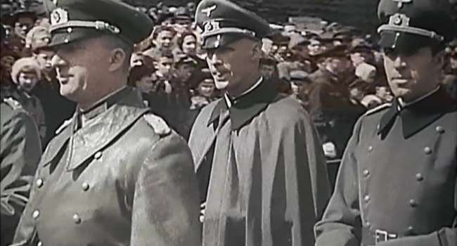 Историк: 1 мая 1941 уже после «Битвы за Британию» и Дюнкерка Сталин приветствовал на параде в Москве генералов Вермахта