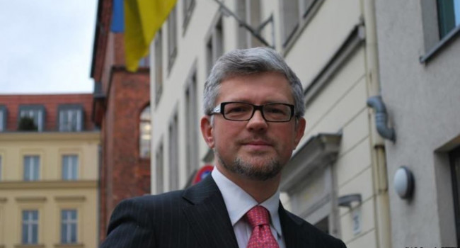 «Я себе даже в самом кошмарном сне не мог представить этого»: Посол Украины в Германии объяснил, почему отказался возлагать венок вместе с послом РФ «Я себе даже в самом кошмарном сне не мог представить этого»: Посол Украины в Германии объяснил, почему отказался возлагать венок вместе с послом РФ