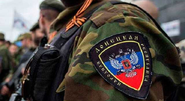 «Макака бросила гранату себе под ноги»: Боевики подорвали сами себя в Донецке, есть жертвы 