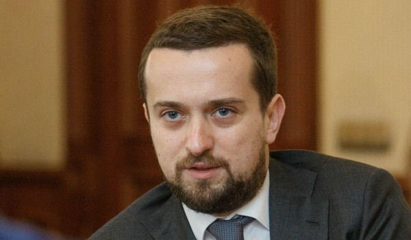 «Компании сами решают»: в Офисе президента назвали причину работы «Эпицентра» в период карантина «Компании сами решают»: в Офисе президента назвали причину работы «Эпицентра» в период карантина