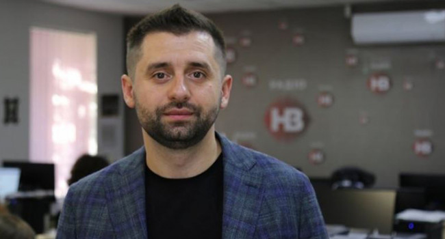 «Элементарная нехватка»: Арахамия признался в проблемах у «слуг народа» и рассказал о способе их решения