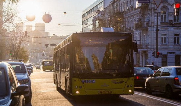 Стало известно, когда могут начать снимать ограничения по транспорту 