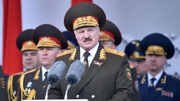 Путин пригласил Лукашенко на парад 24 июня
