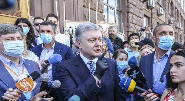 Венедиктова сбежала со встречи с Порошенко, на которой должна была вручить ему подозрение 