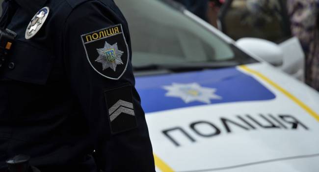 Поступок копов из Сум стал примером для всей Украины: патруль вернул женщине ее сумку, которую она оставила в троллейбусе