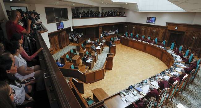 Политтехнолог: 50 депутатов хотят спровоцировать настоящую гражданскую войну