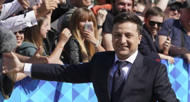 Давыденко: смешно наблюдать, как происходит «ломка» электората Зеленского после передозировки «ТВ наркомании»