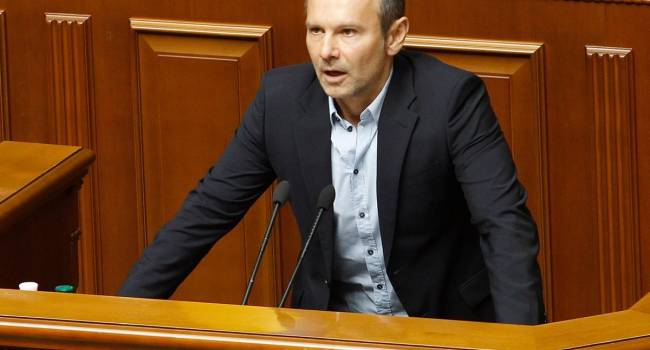 Политическая карьера Вакарчука завершилась: Лидер «Океана Эльзы» сложил мандат народного депутата