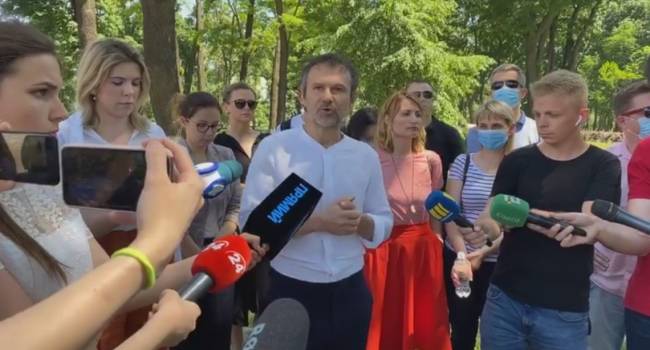 Юсупова – Вакарчуку: забери с собой всех артистов, стадо продажных, циничных идиотов. Тряпка и размазня Юсупова – Вакарчуку: забери с собой всех артистов, стадо продажных, циничных идиотов. Тряпка и размазня