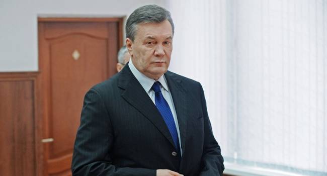 Аналитик: не будет ничего удивительного, если спустя некоторое время Портнов и компания побегут в аэропорт встречать Януковича